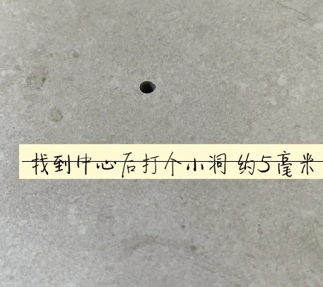 琼海瓷砖空鼓维修公司专业解答在瓷砖铺贴过程中，如果砂料搅拌不均匀，将会带来以下问题